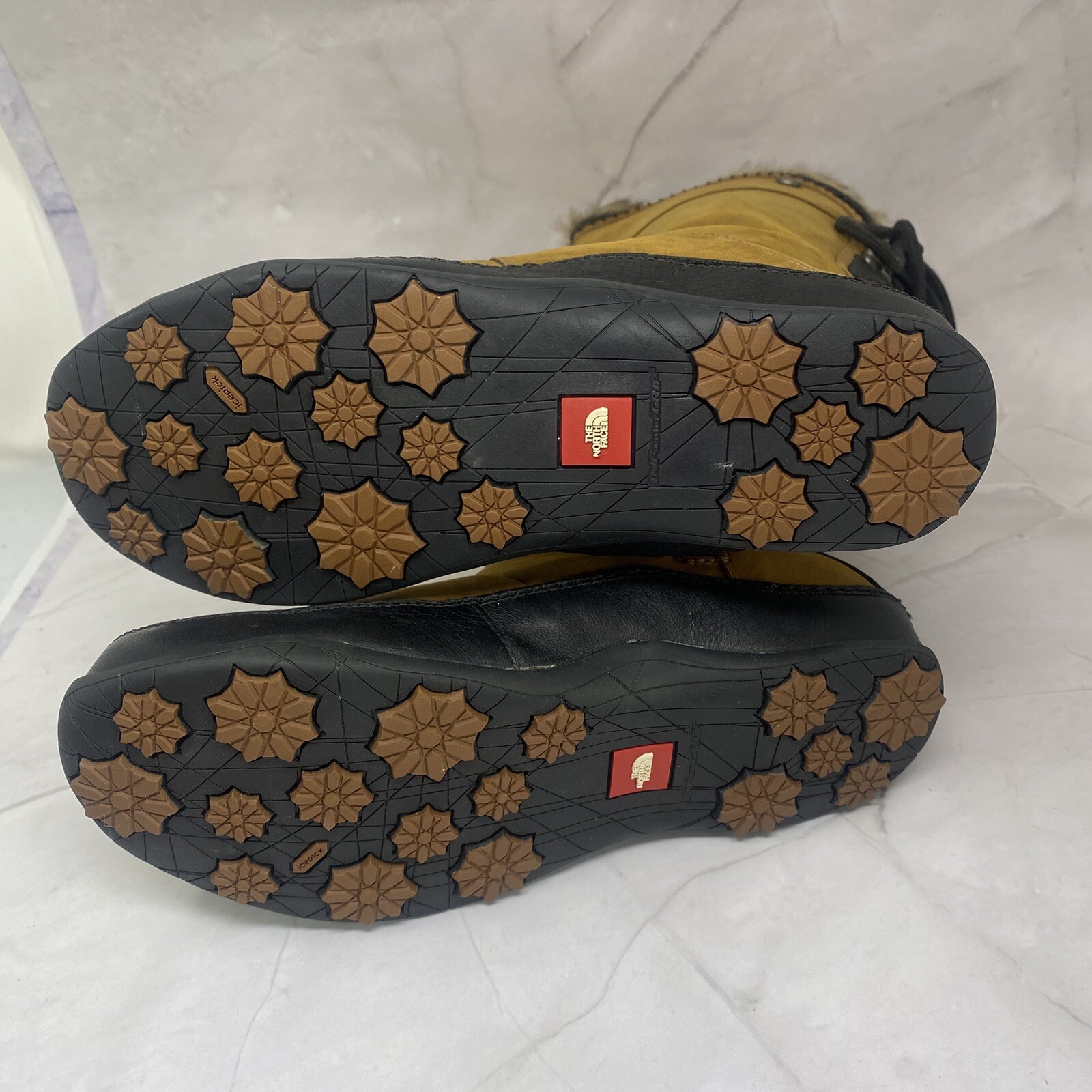 North Face Moccasin Boots Women Sz 6.5 M Janey Primaloft Side Zip Fur Lace Up