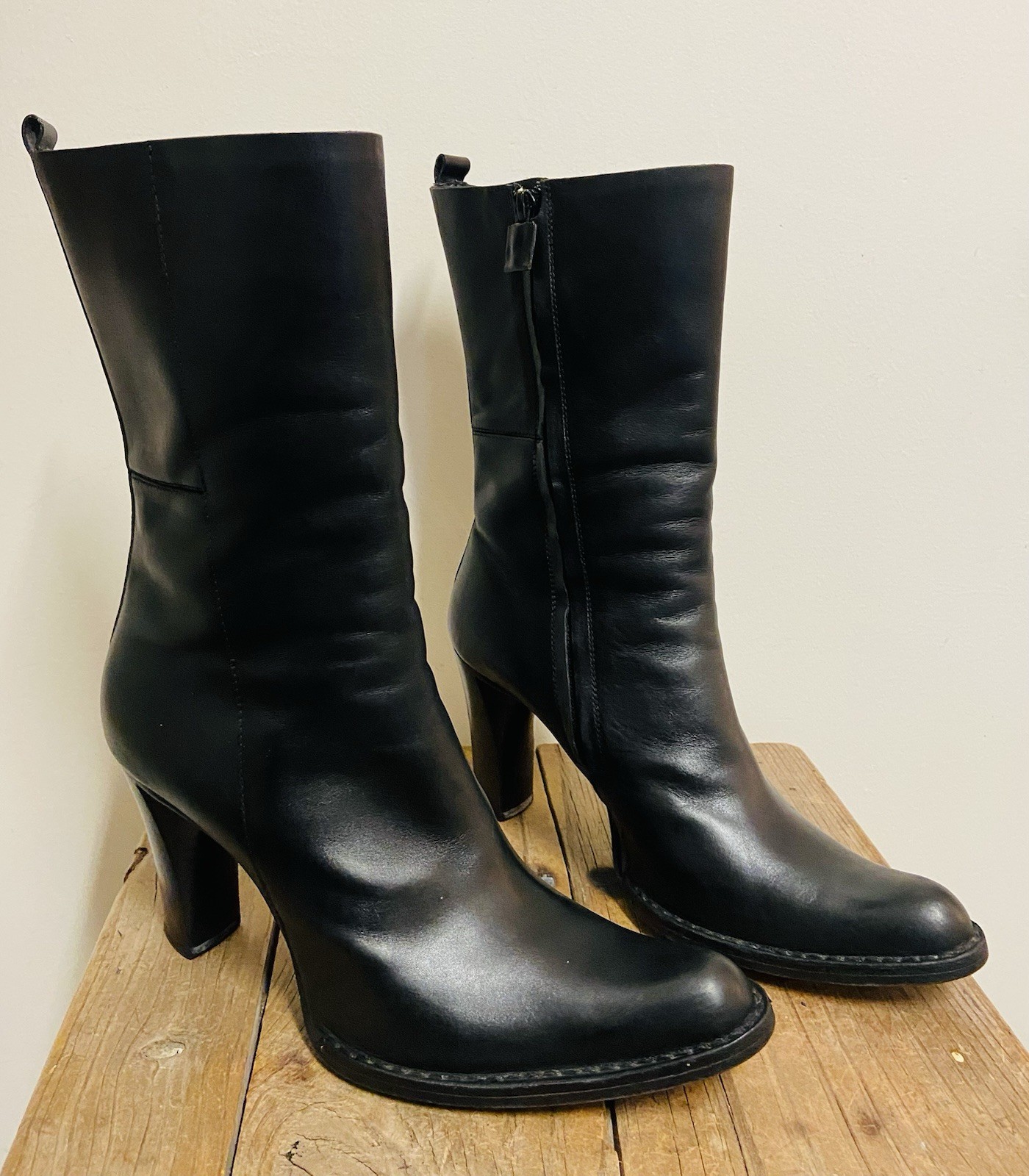 COSTUME NATIONAL Black Heeled 100% Leather Ankle Boots Ladies SZ 41 AUS 10