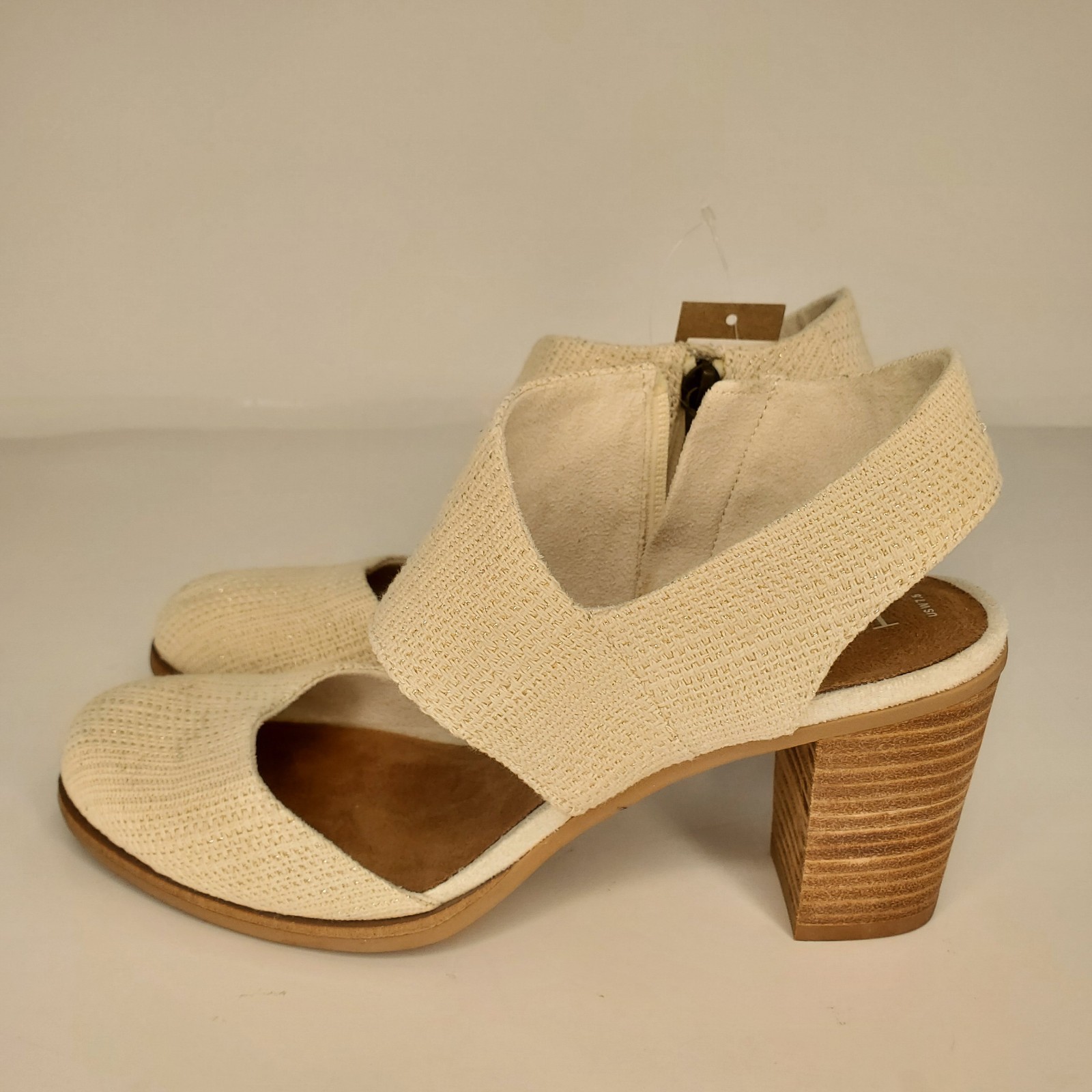 TOMS Majorca Womens Sandal Sz 7.5 White Slingback Side Zip Closed Toe Block Heel