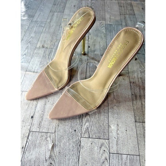 Fashion Nova Glass Slipper Nude Pointed Toe Heels Size 8 | Clear Strap Pumps