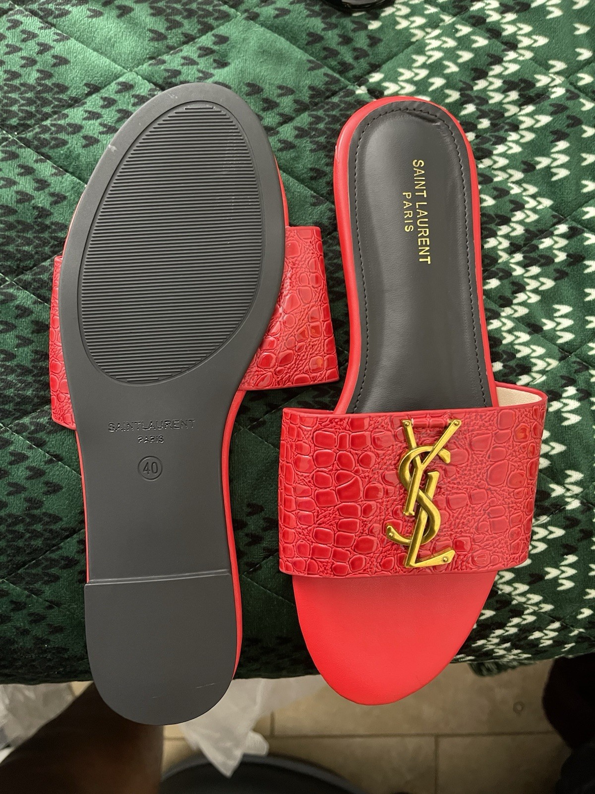 Saint Laurent Red Croc-Embossed Logo Leather Slide Sandals Women’s EU 40