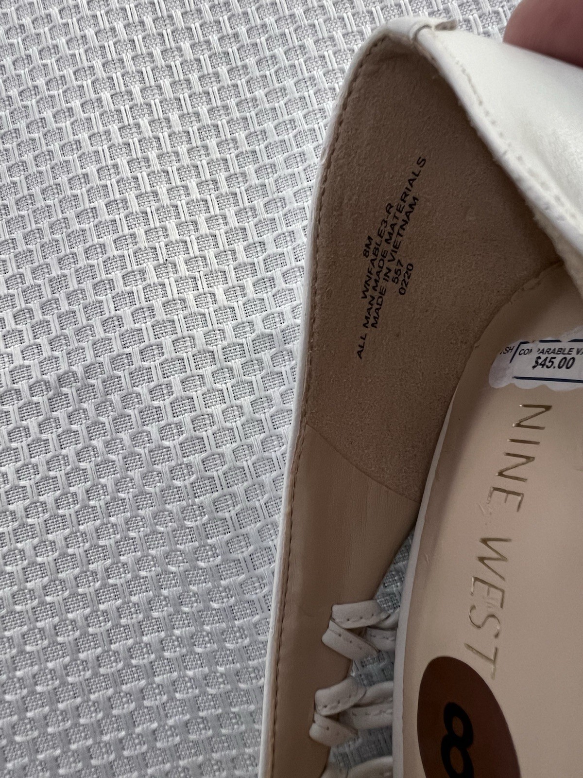 Nine West White Pointed Toe Stiletto Pump Slip-On Faux Leather Cut-Out 8M