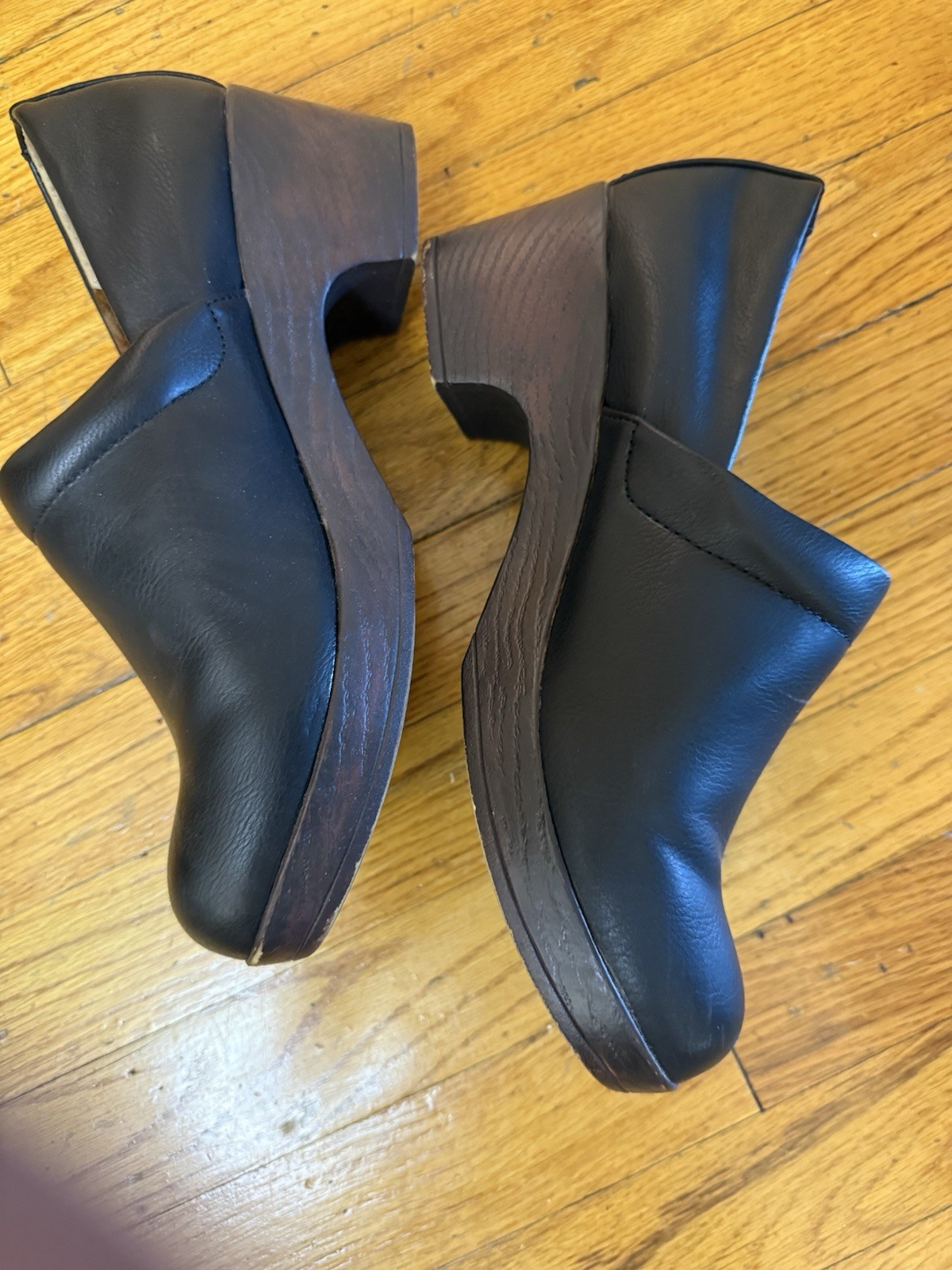 b.o.c Women’s Black Leather Slip-On Block Heel Pumps Round Toe – Size 9