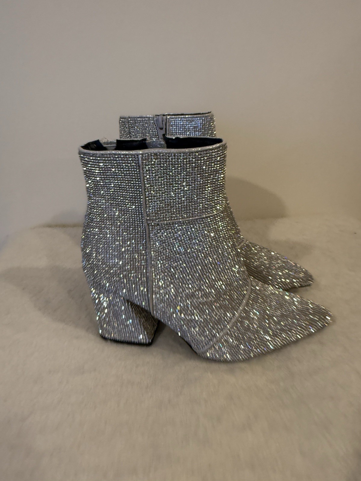 A New Day Womens Cailin Ankle Boots NWT Silver Gray 6 M Party Fairy Statement