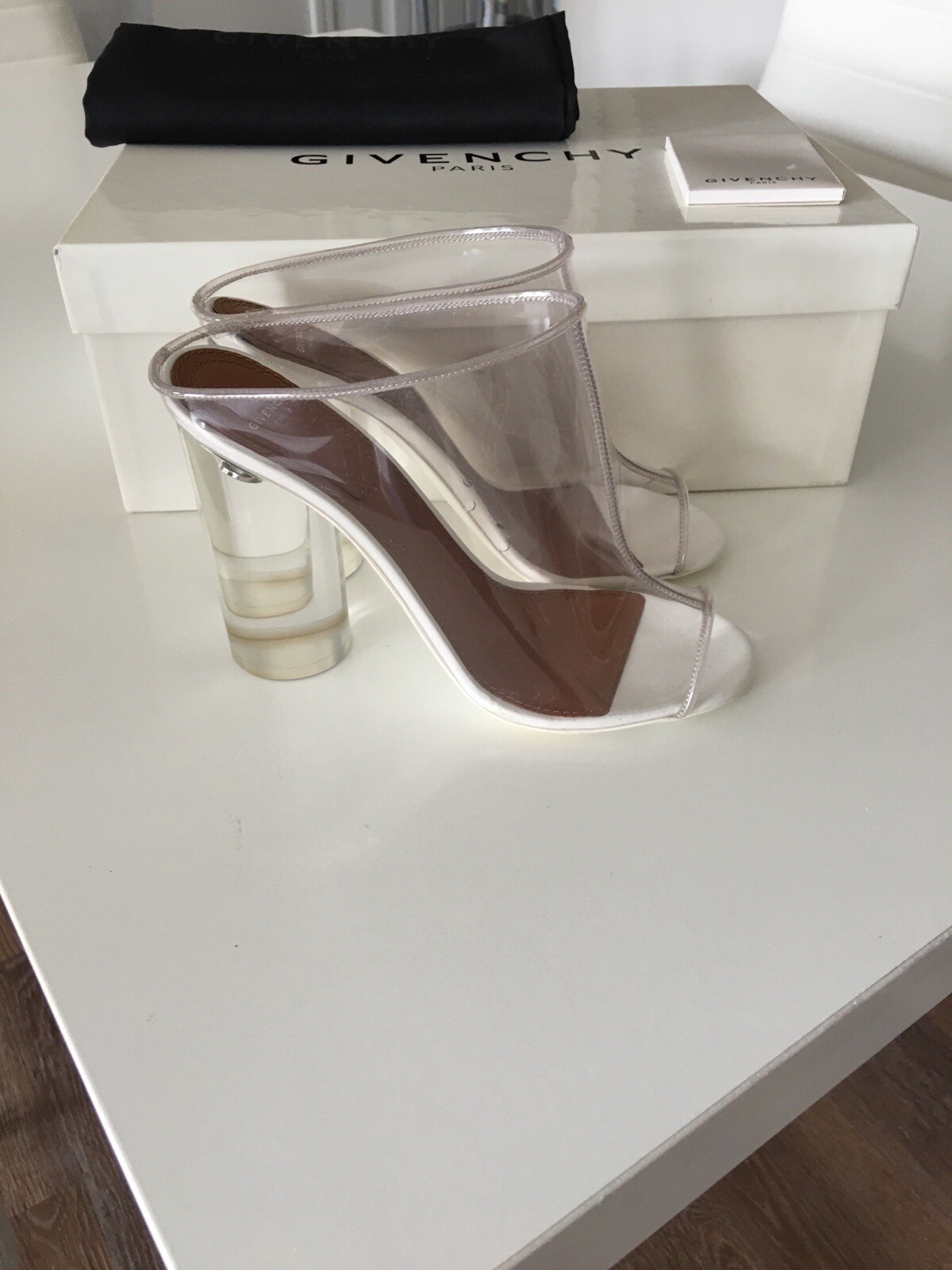NWT GIVENCHY PVC PLEXIGLAS TRANSPARENT MULE HEEL SHOES SIZE IT 36 US 6