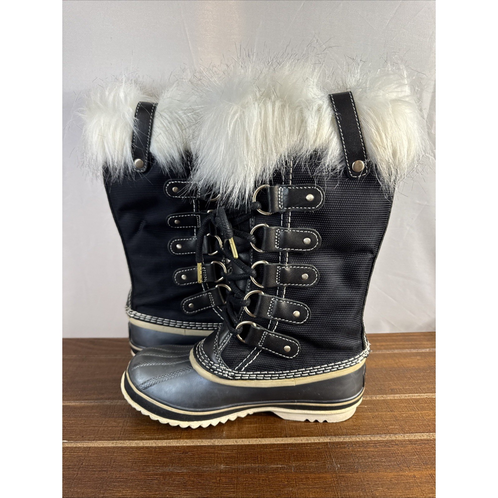 Sorel Joan of Arctic 10th Anniversary Boots Size 6 Waterproof Snow Winter Fur