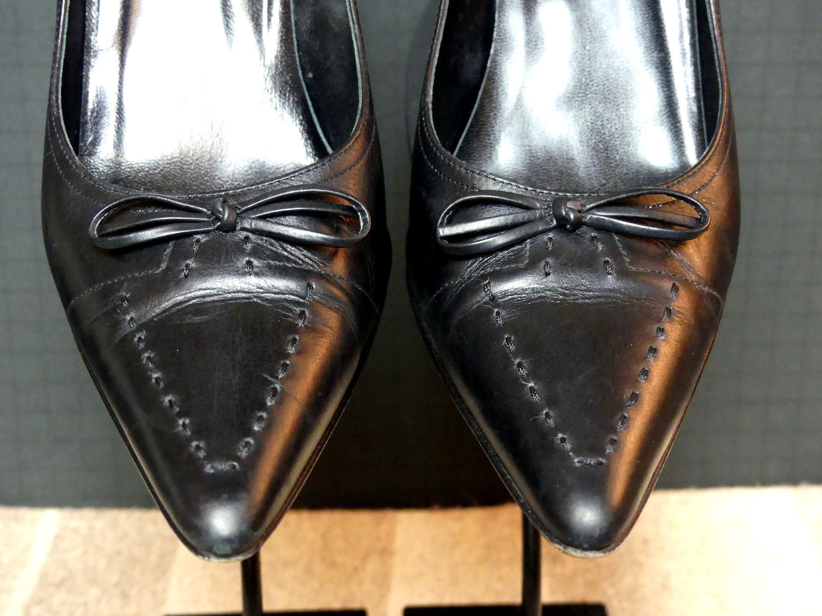 Women’s ISAAC Mizrahi Italy (NOT Target) Black Leather Classic Heels Sz. 10B
