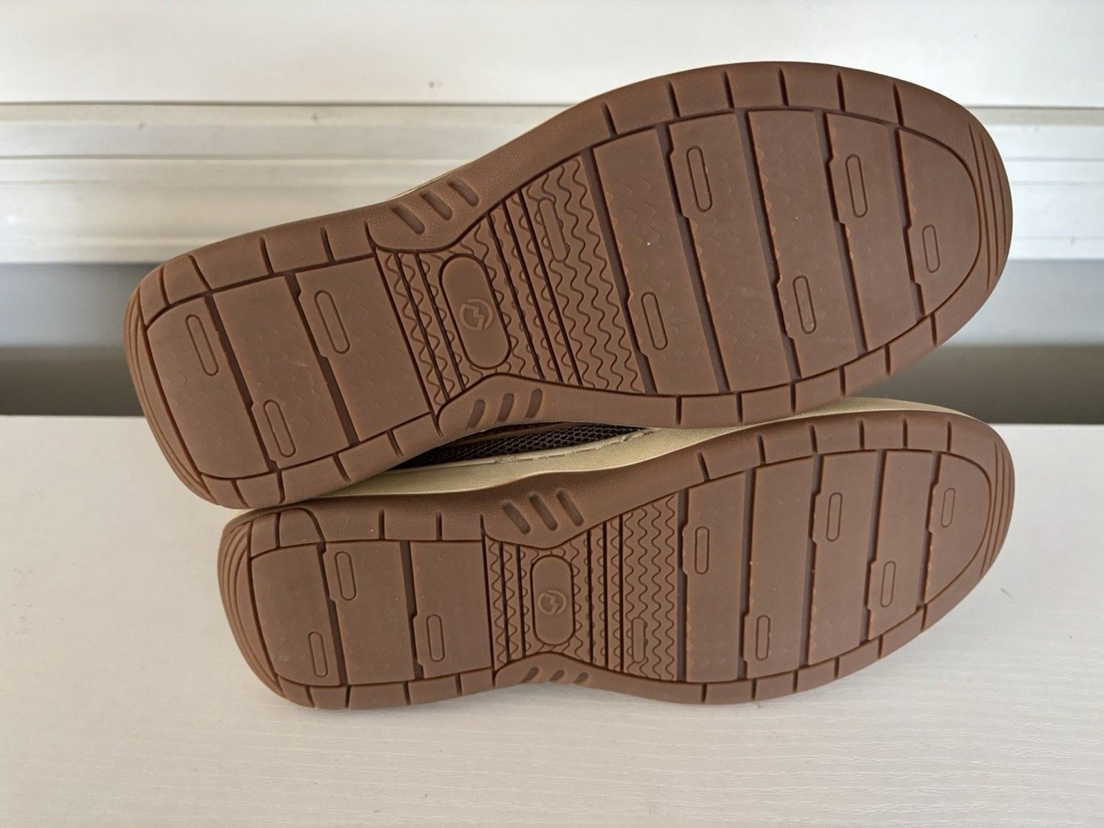 Magellan Outdoors Women’s Topsail Boat Shoes Sz 6B Medium Brown Leather Slip On