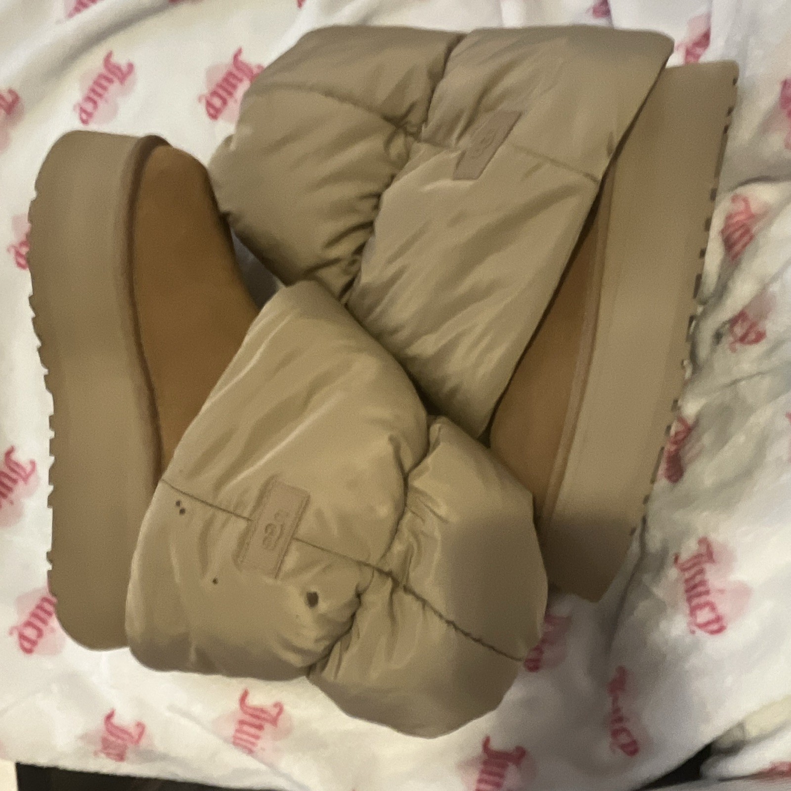UGG Classic Mini Dipper Puffer Womens Ankle Boot US 11 M Beige Nylon Platform