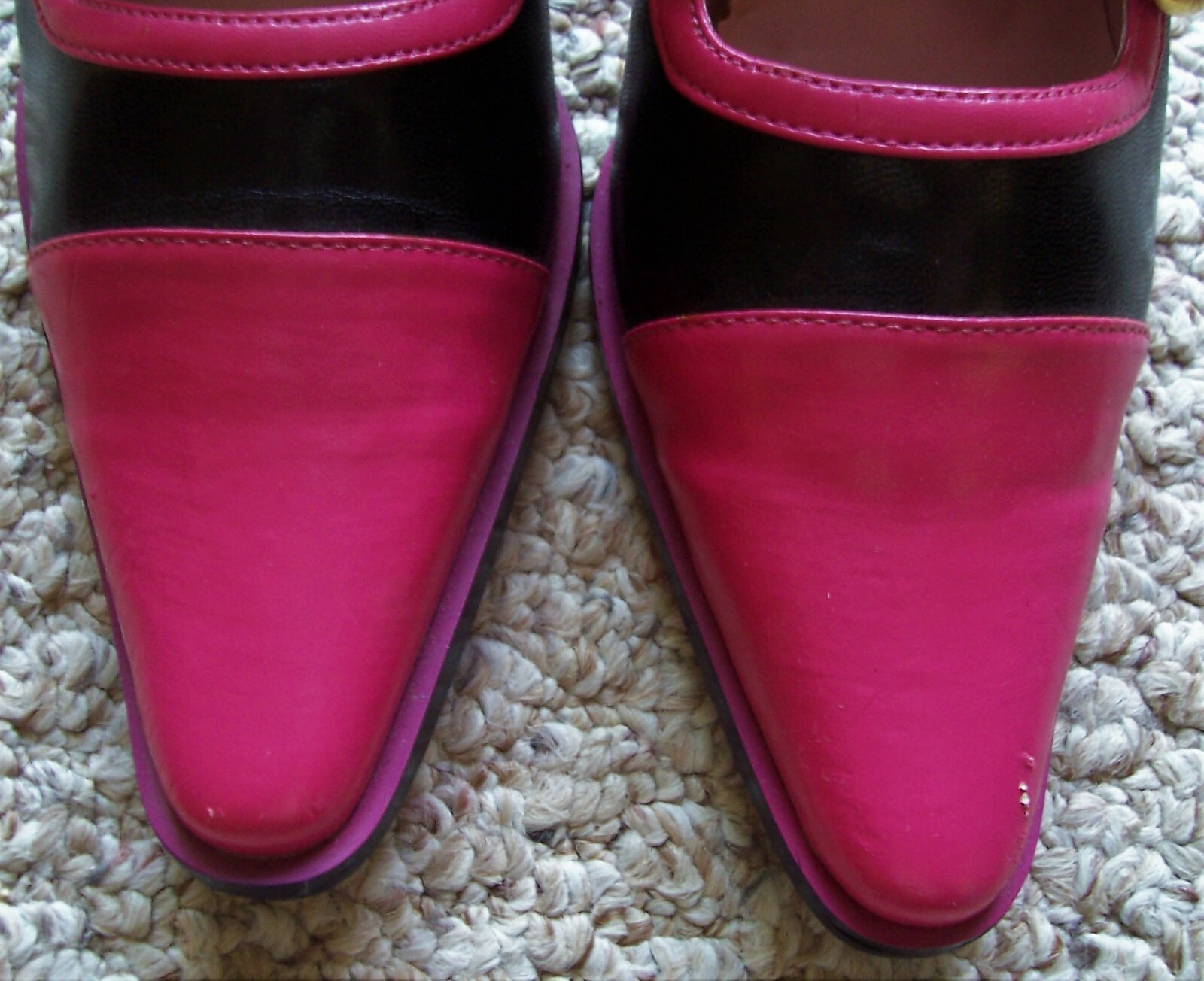 New Miss V High Heel Pump Shoes Fuschia and Black Size 7