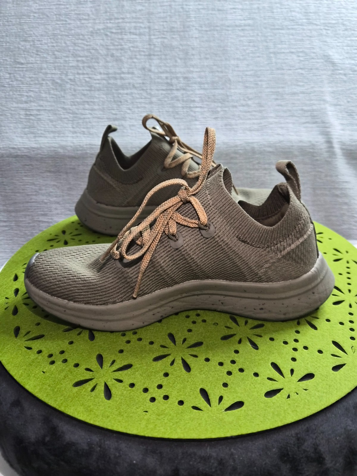 REI Co-Op Beyonder 00022950 Womens US 6 Running Shoes Green Athletic Sneakers