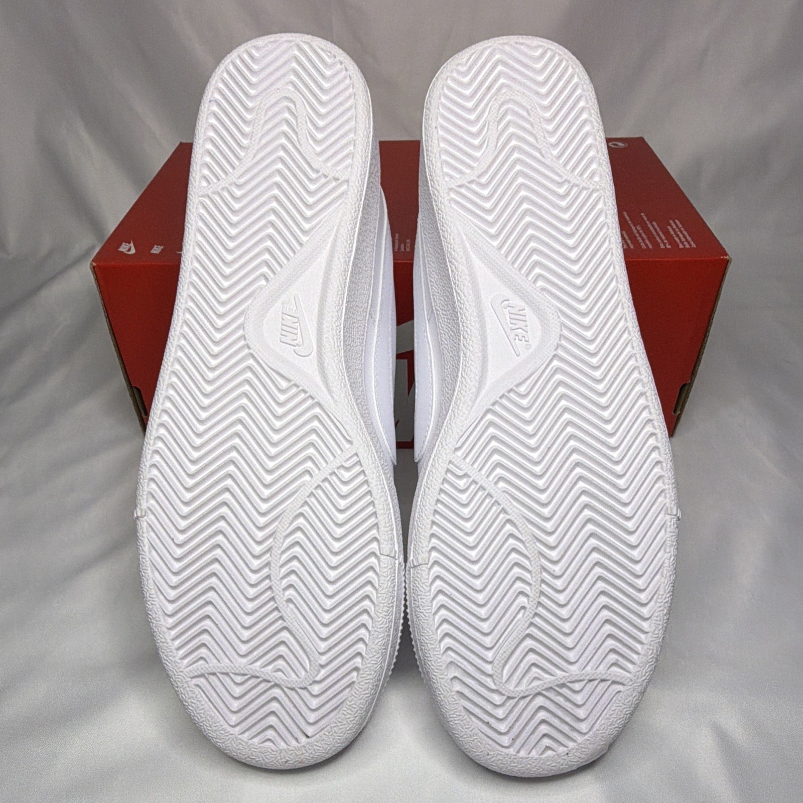 Nike Court Royale Women’s Sneakers Triple White Brand New Original Box No Top