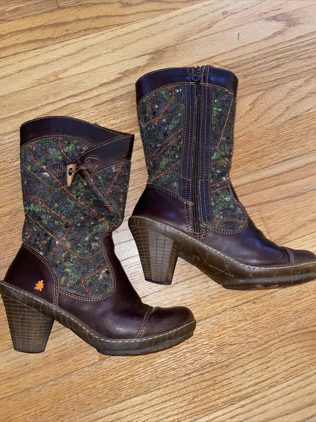 THE ART COMPANY BOOTS STYLE 779 BROWN LEATHER AND WOOL FELT UPPER SZ 38 US 8 EUC