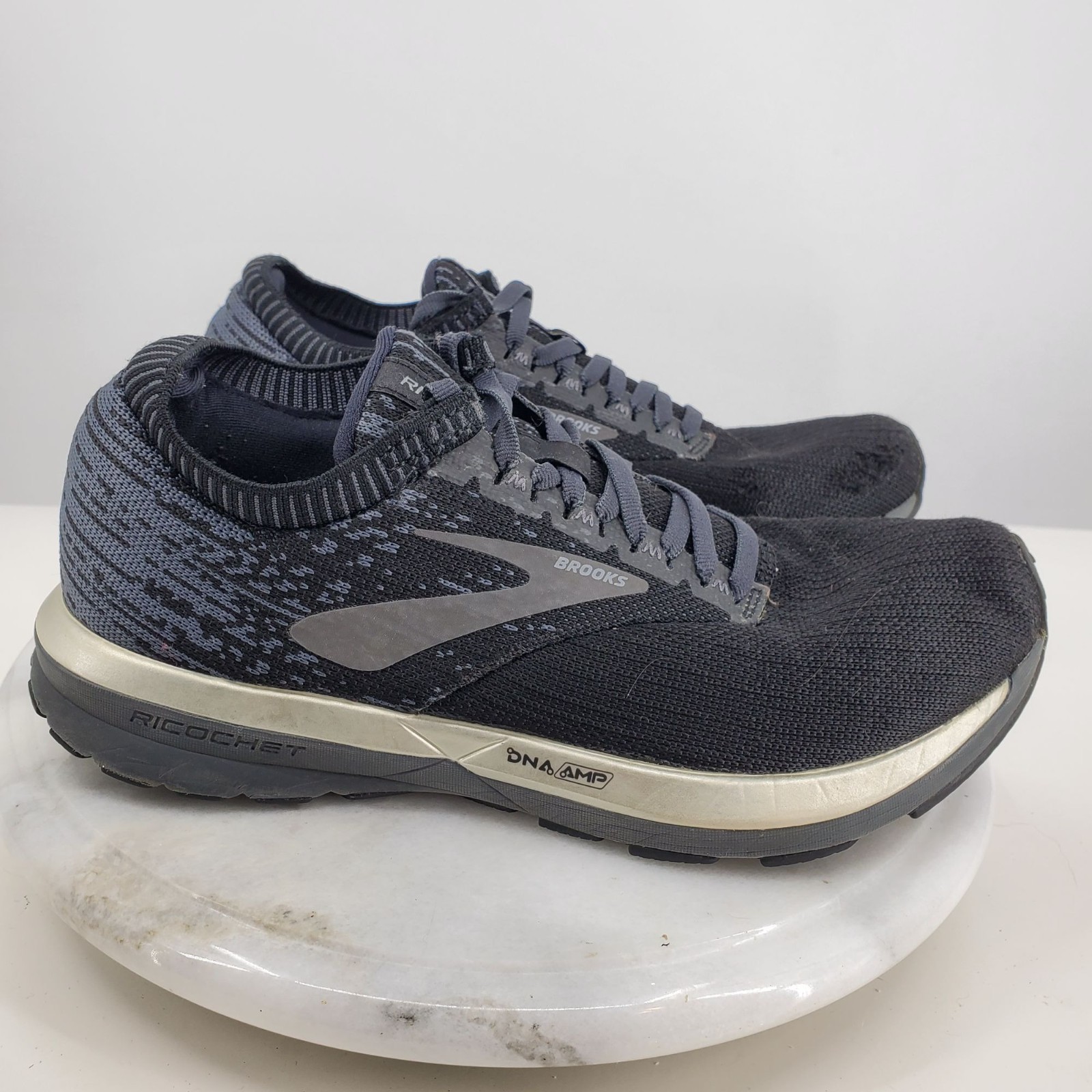 Brooks Ricochet DNA Sole Women’s Charcoal Grey Athletic Tennis Shoes Size 8
