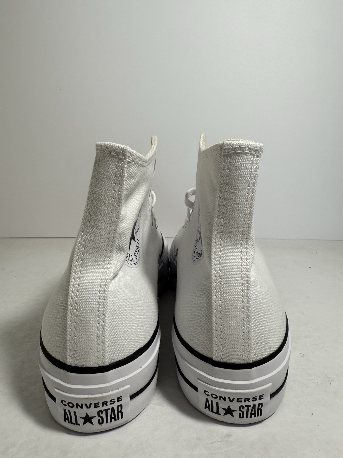Converse Chuck Taylor All Star Lift Hi White Canvas Shoes 560846C – Size 8-10 US