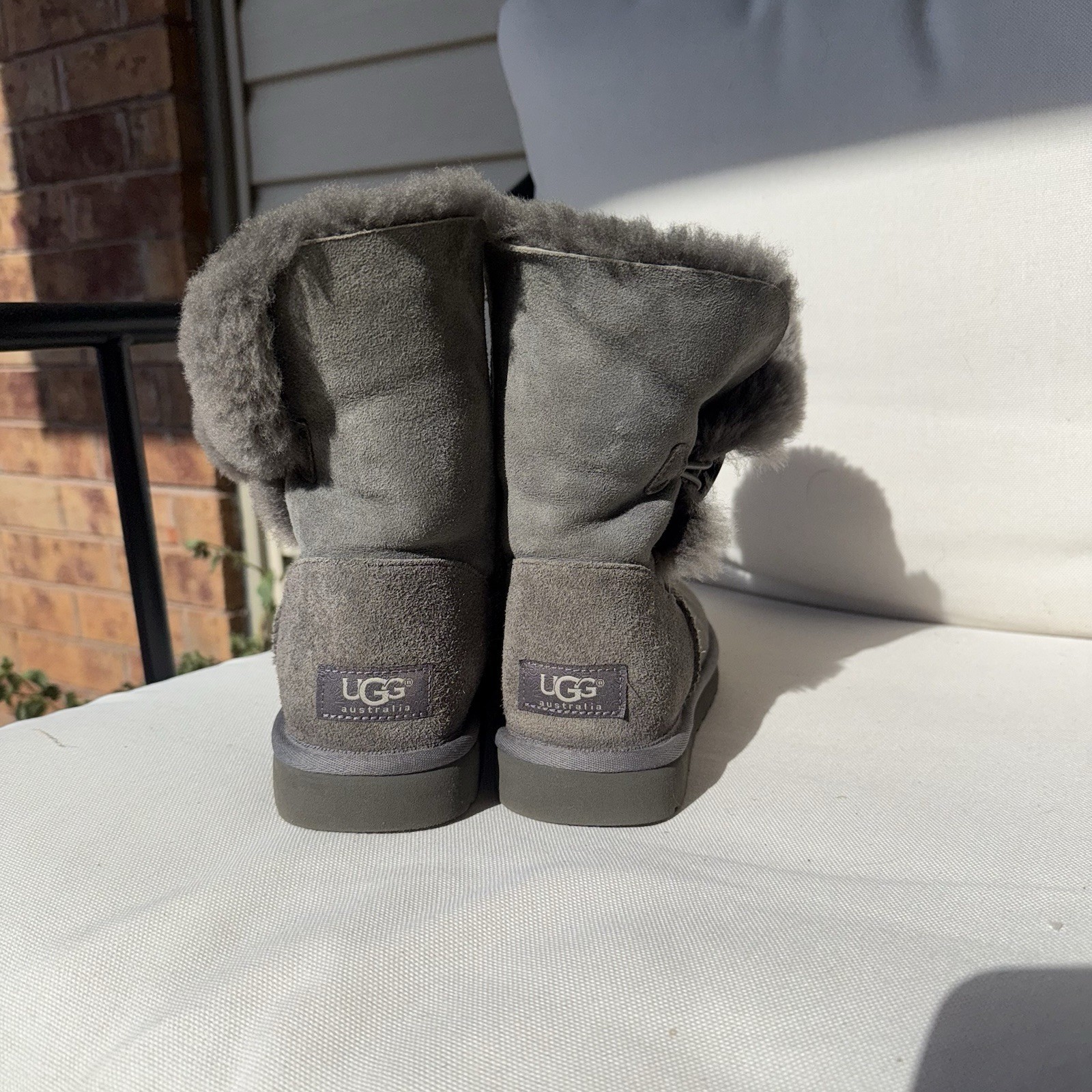 UGG Bailey Button Gray Suede Sheepskin, Fur Lined Slip On Mid Calf Bootie US 7