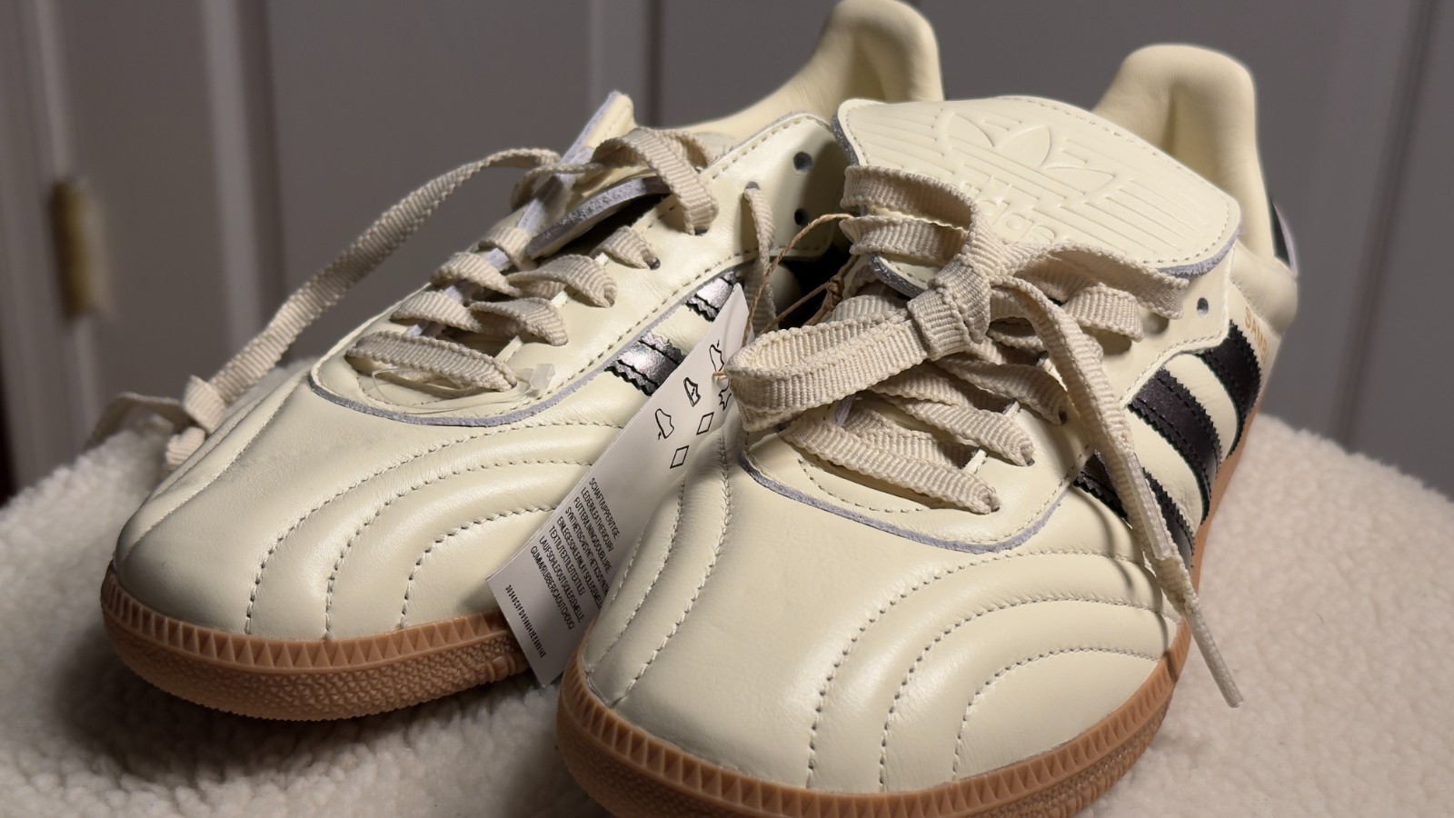 NEW adidas Women’s US 8.5 – Samba Long Tongue Originals Cream White JP6143