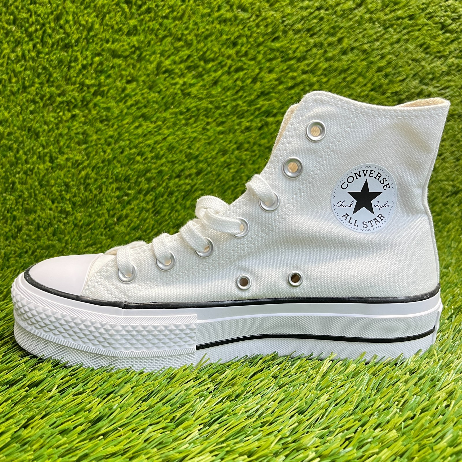 Converse Chuck Taylor All Star Lift High Womens Size 5.5 Athletic Shoes Sneakers
