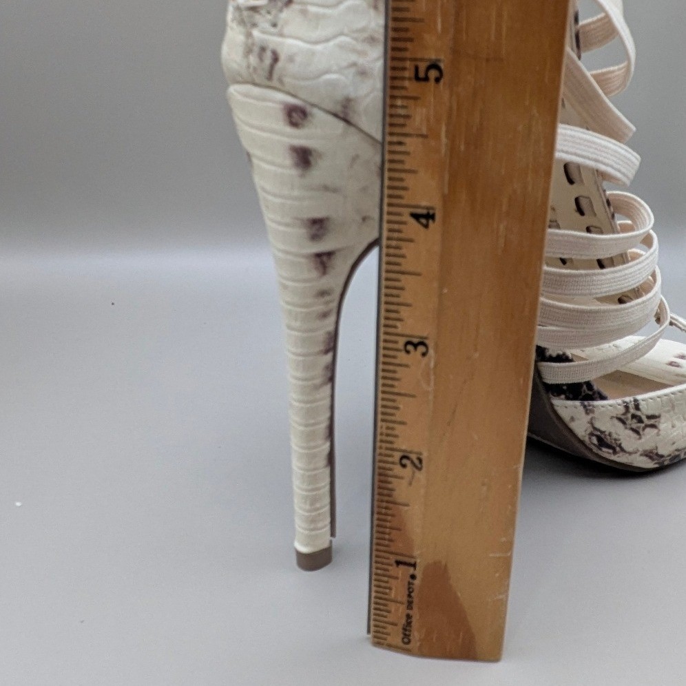 Steve Madden Pilarr Caged Strappy Stiletto Beige Faux Snake Skin Size 7.5