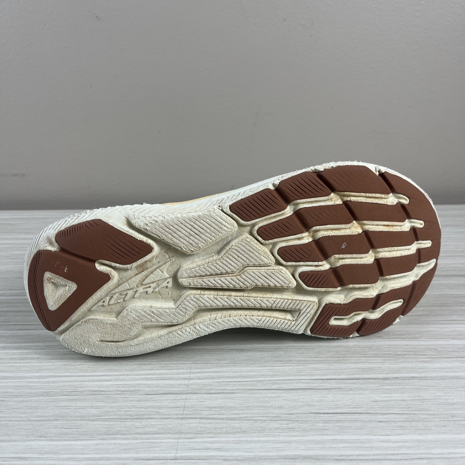 Altra Experience Flow Running Shoes Womens Size 9 Taupe Brown Hiking ALOA85NW923