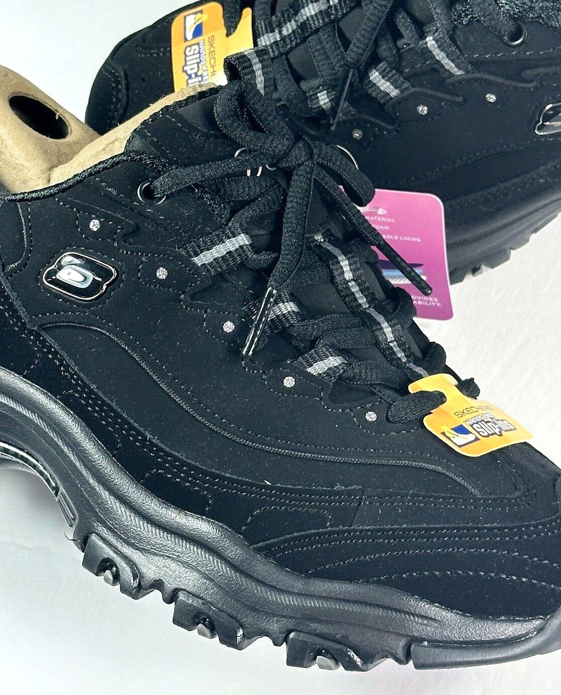 Skechers / D’Lites Slip Ins / STEP IN / BLACK / Air Cooled Memory Foam Reg $85