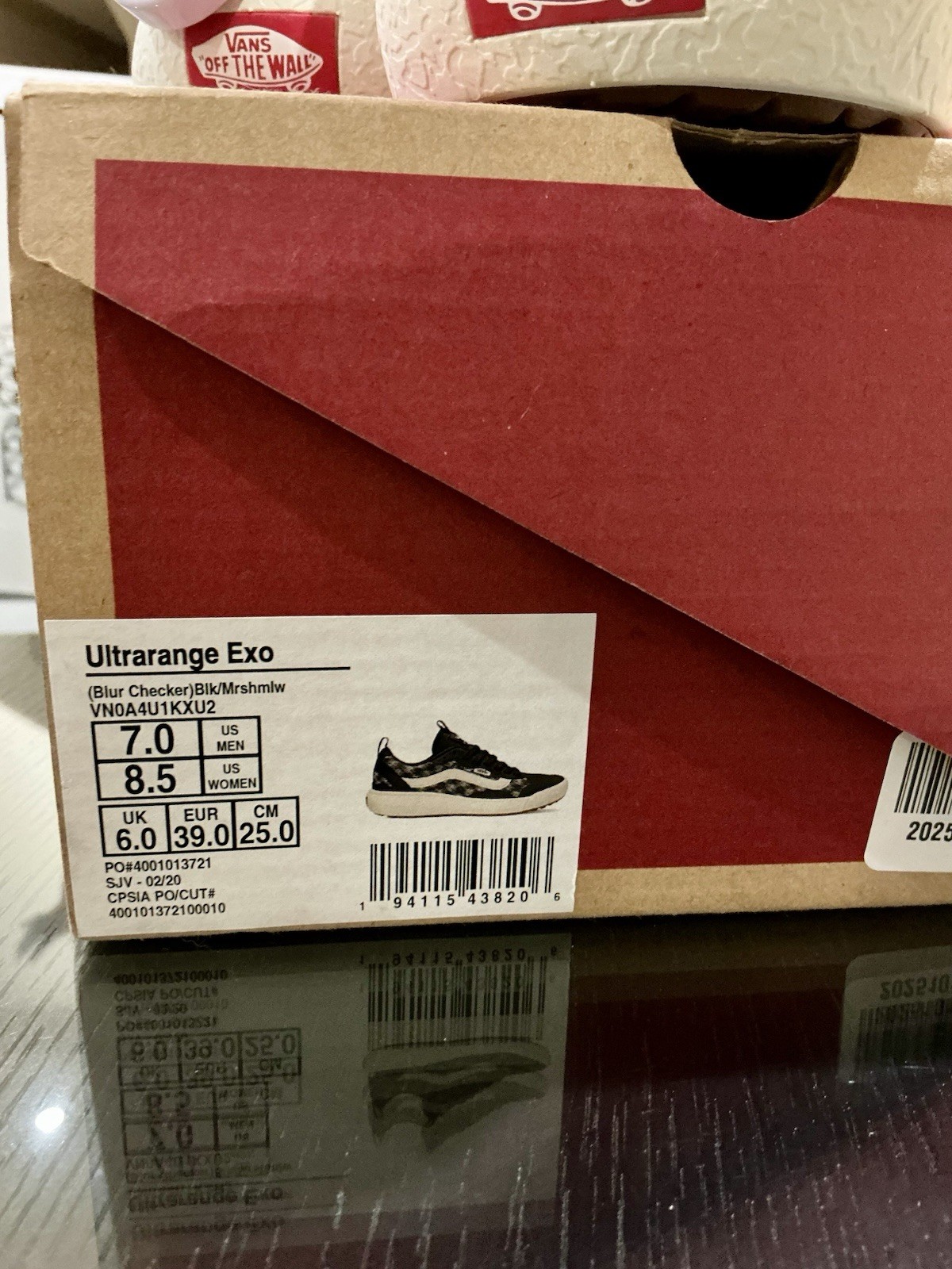 Vans UltraRange EXO Blur Checker Women 8.5 / Men 7