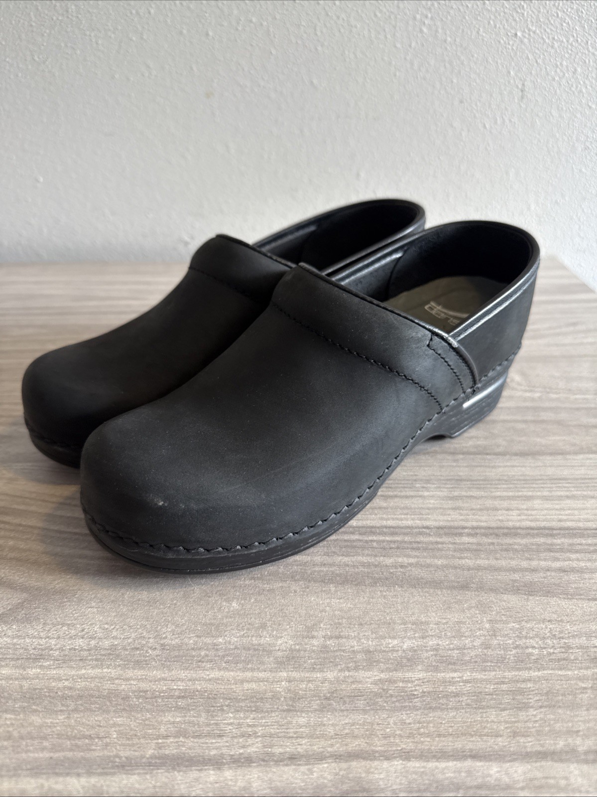 Dansko Professional Black Leather Clogs Mules Size 7.5/8 Women’s Slip On Nursing