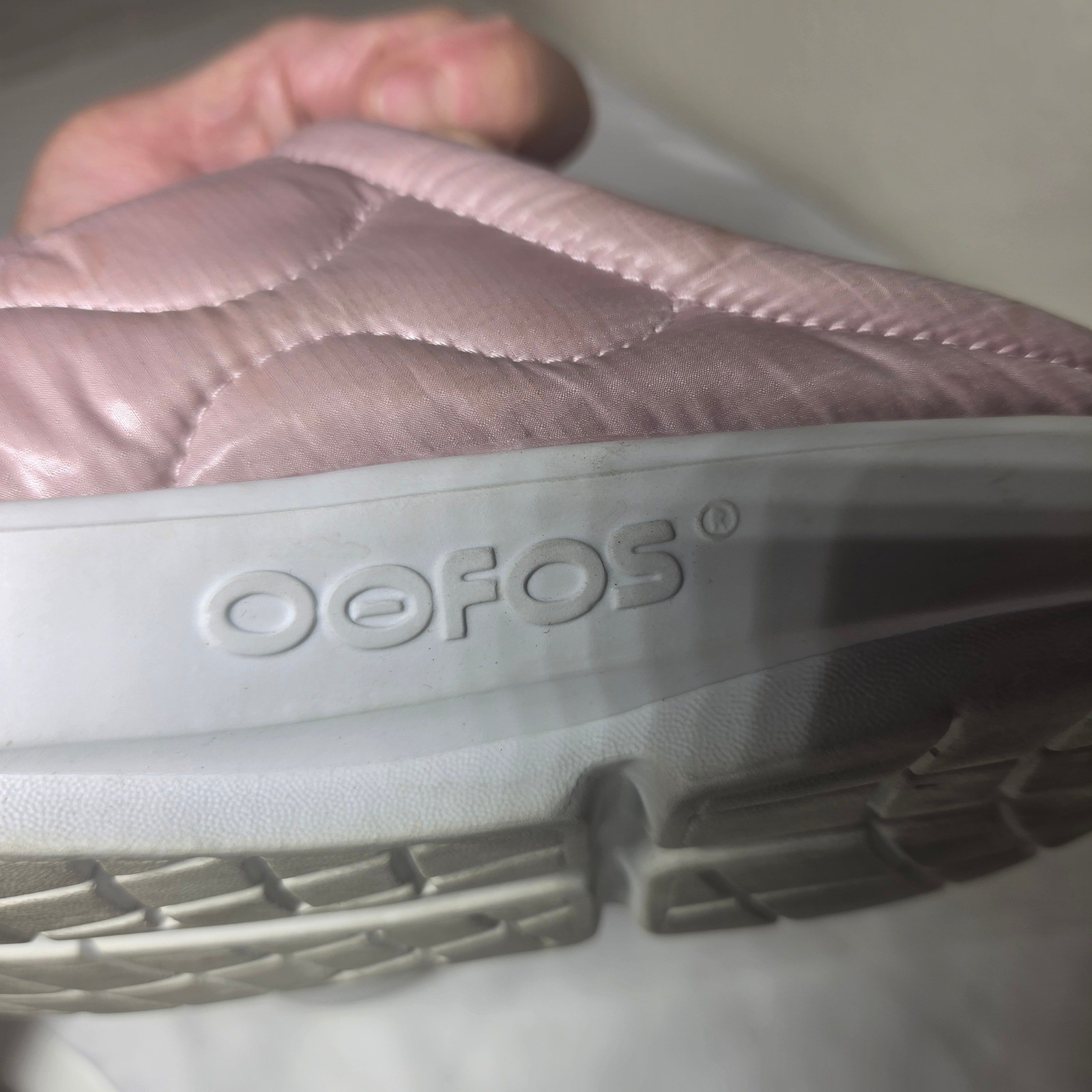 Oofos OOmg Eezee Quilted Mule Slippers Pink Womens Size 9 EU 40 Recovery Shoes