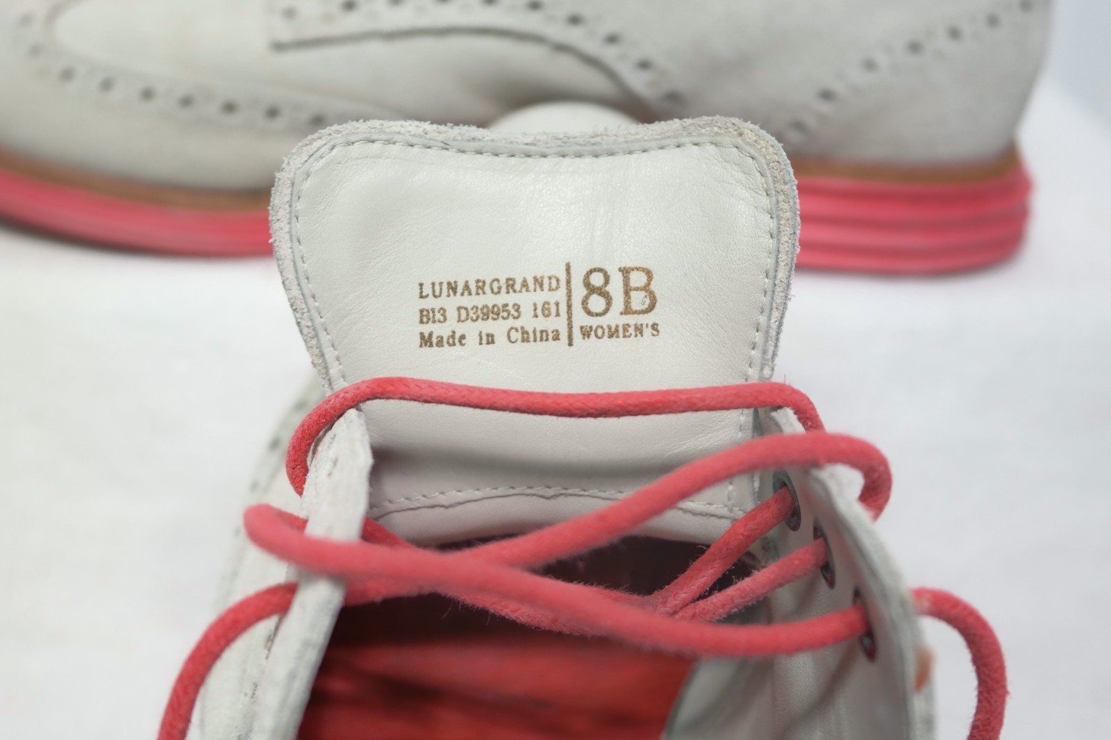 Cole Haan Lunargrand Wingtip Oxford Suede Shoes Womens 8B Gray Pink