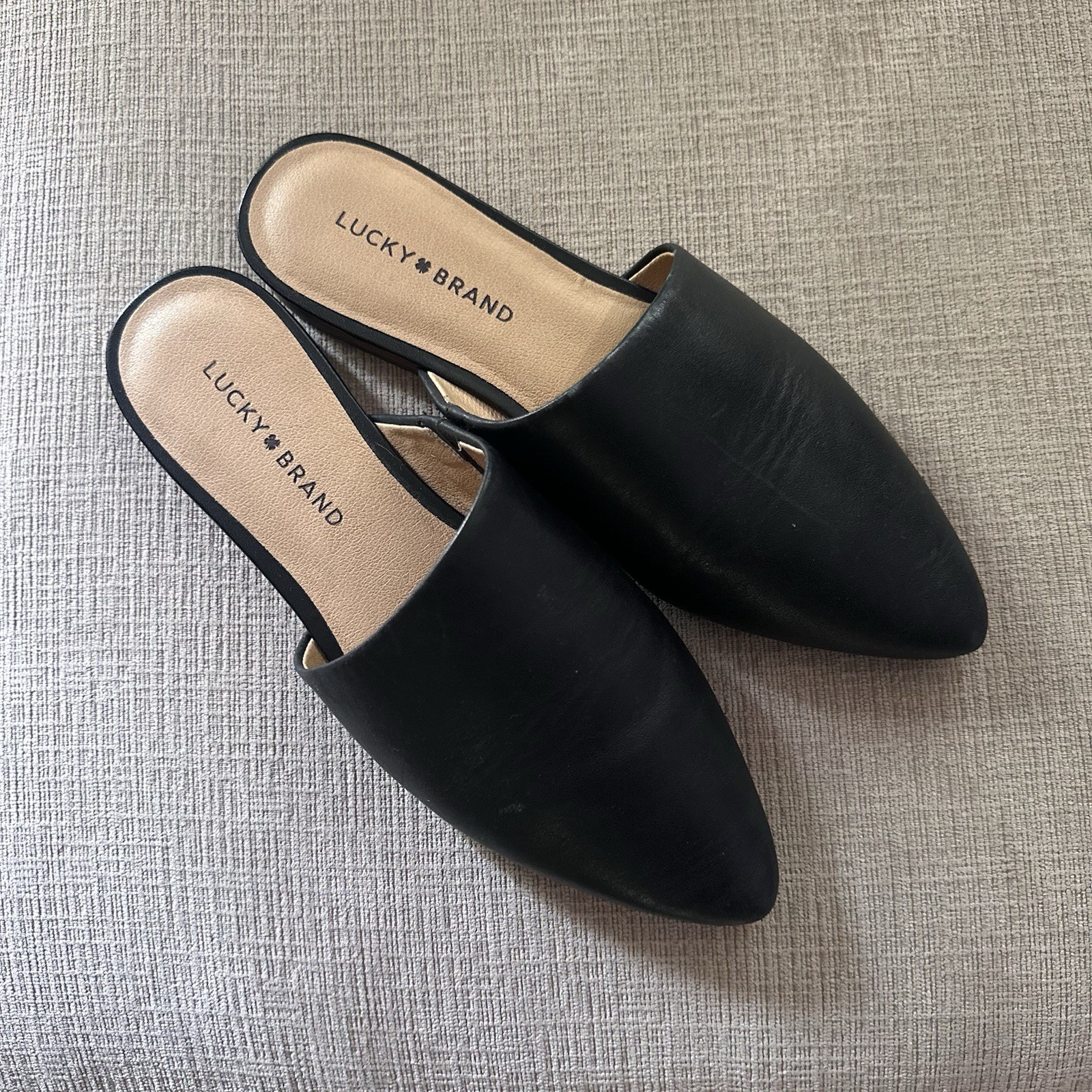 Lucky Brand Black Leather Pointed Toe Mules Slides Flats Slip On Shoes Sz 8