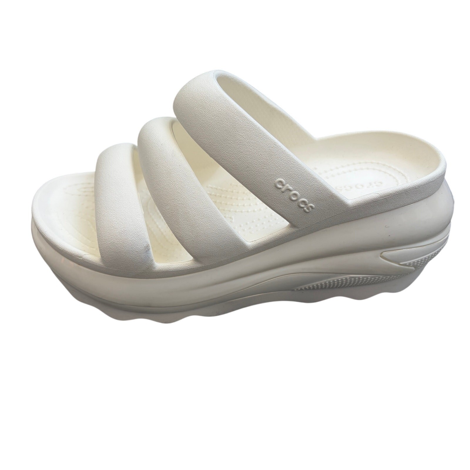 Crocs White Mega Crush Triple Strap Sandal Women’s Sz 10