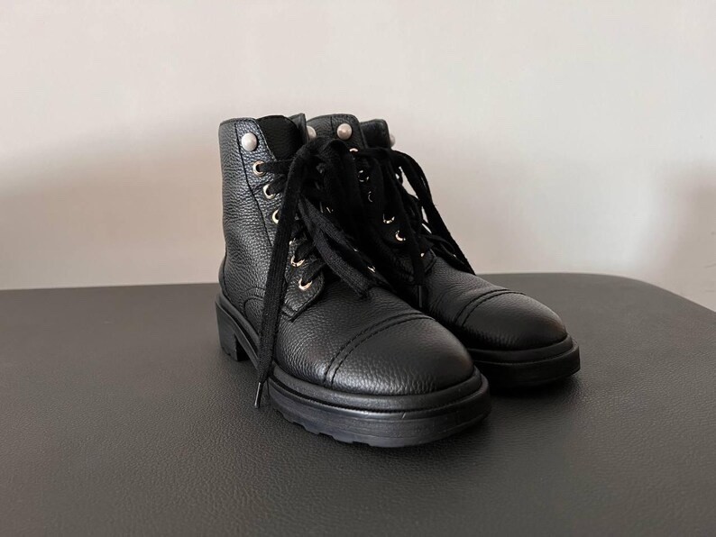 Chanel Combat Boots Black Grained Leather Pearl Logo EU 38 US 7.5 Made in Italy
