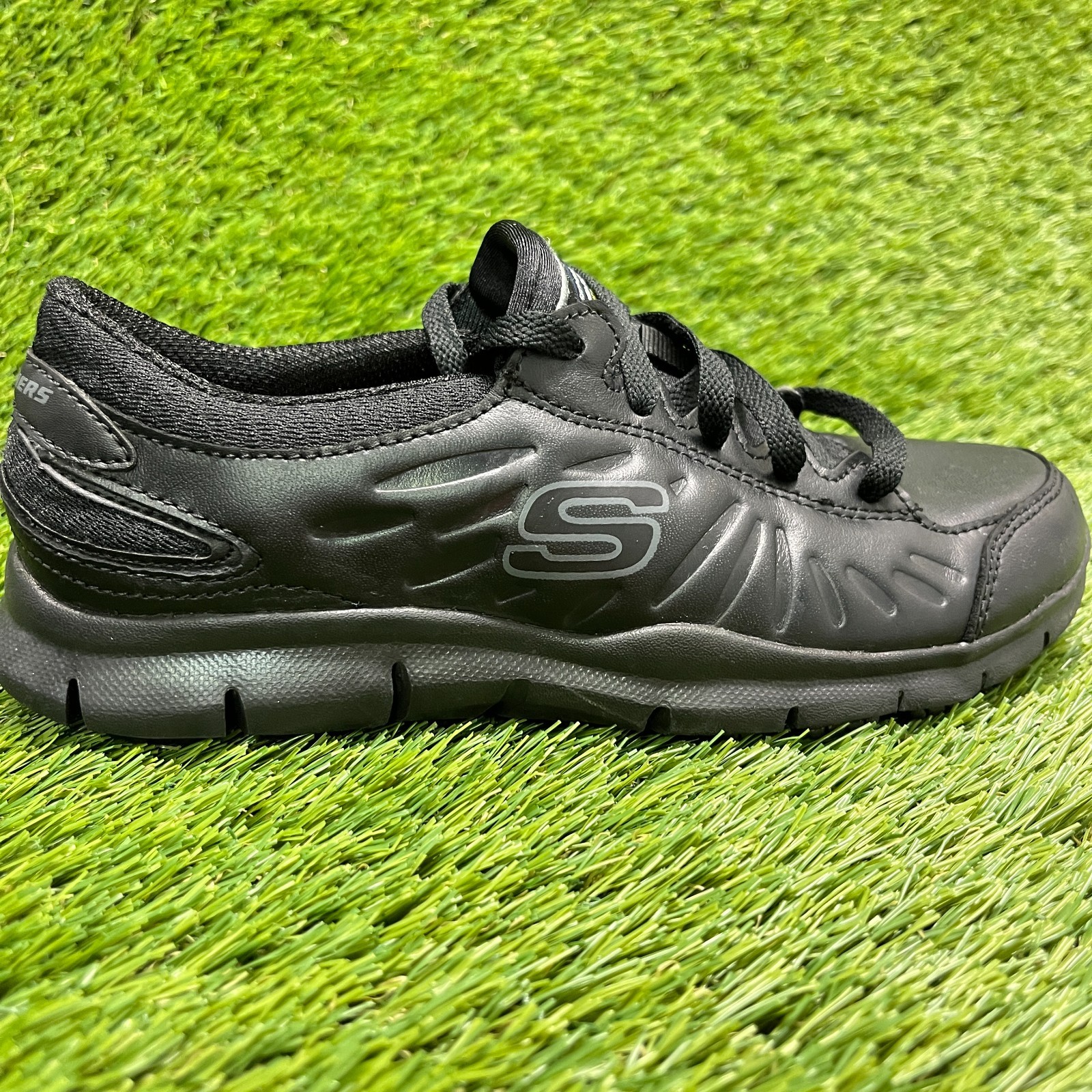 Skechers Eldred SR Women Size 6 Black Leather Slip-Resistant Soft Toe Work Shoes