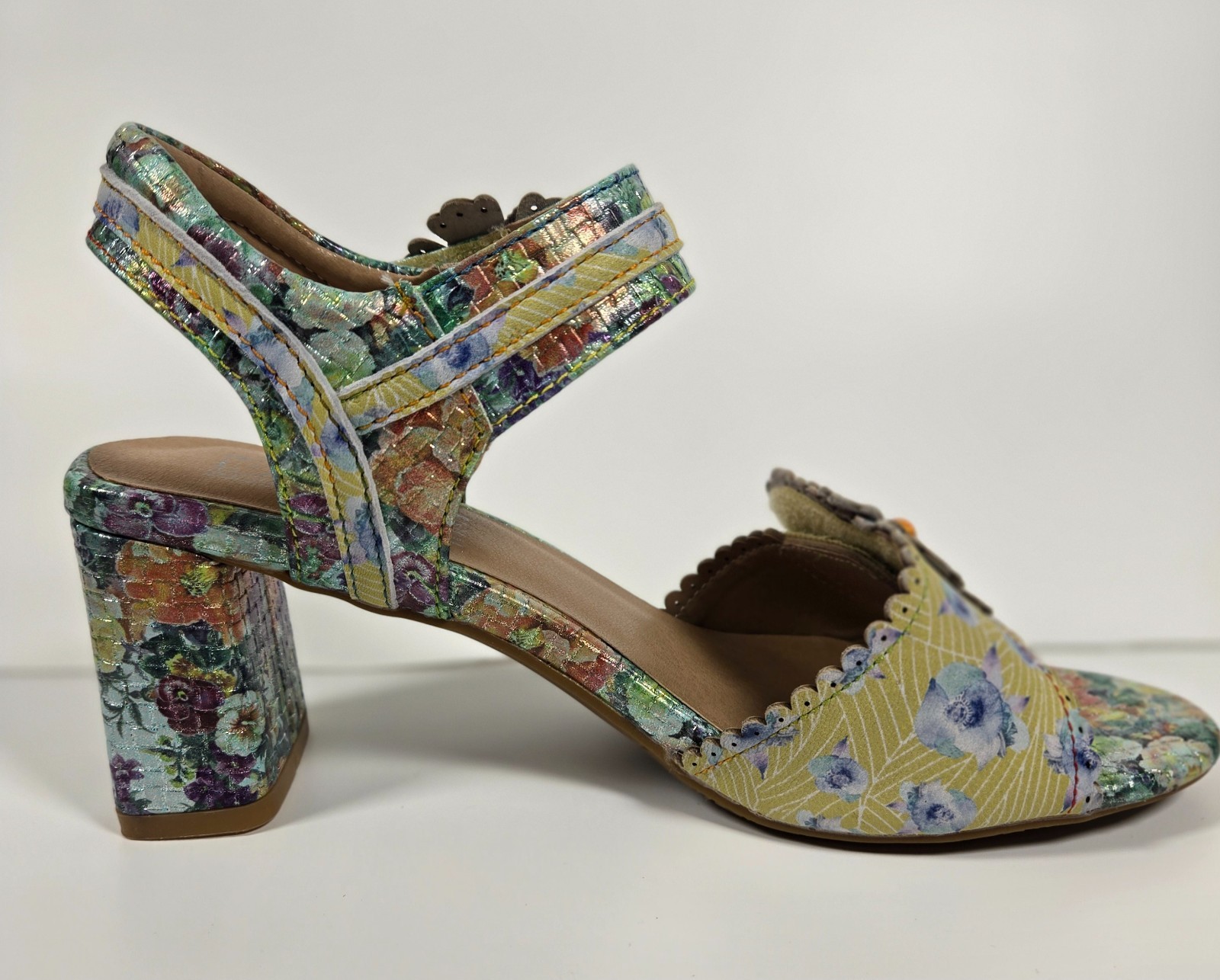 L’Artiste Spring Step Vogeush Floral Heeled Sandal Sz 8.5 (39) Boho Wedding EC