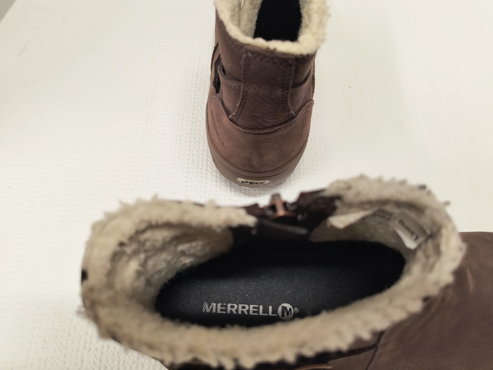 Merrell Women’s Leather Encore MId Boot Size 8 Espresso Color made in Indonesia