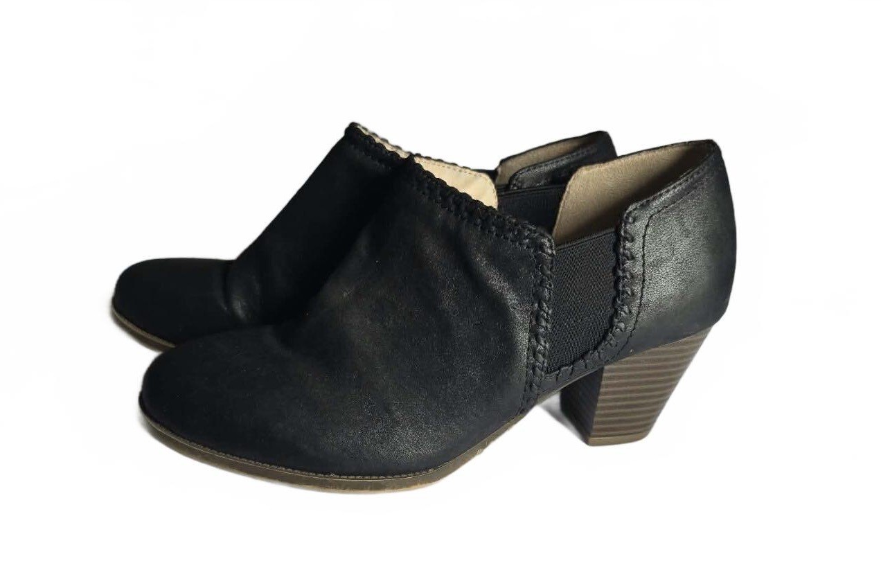 LifeStride Black Leather Ankle Booties with Stacked Heel