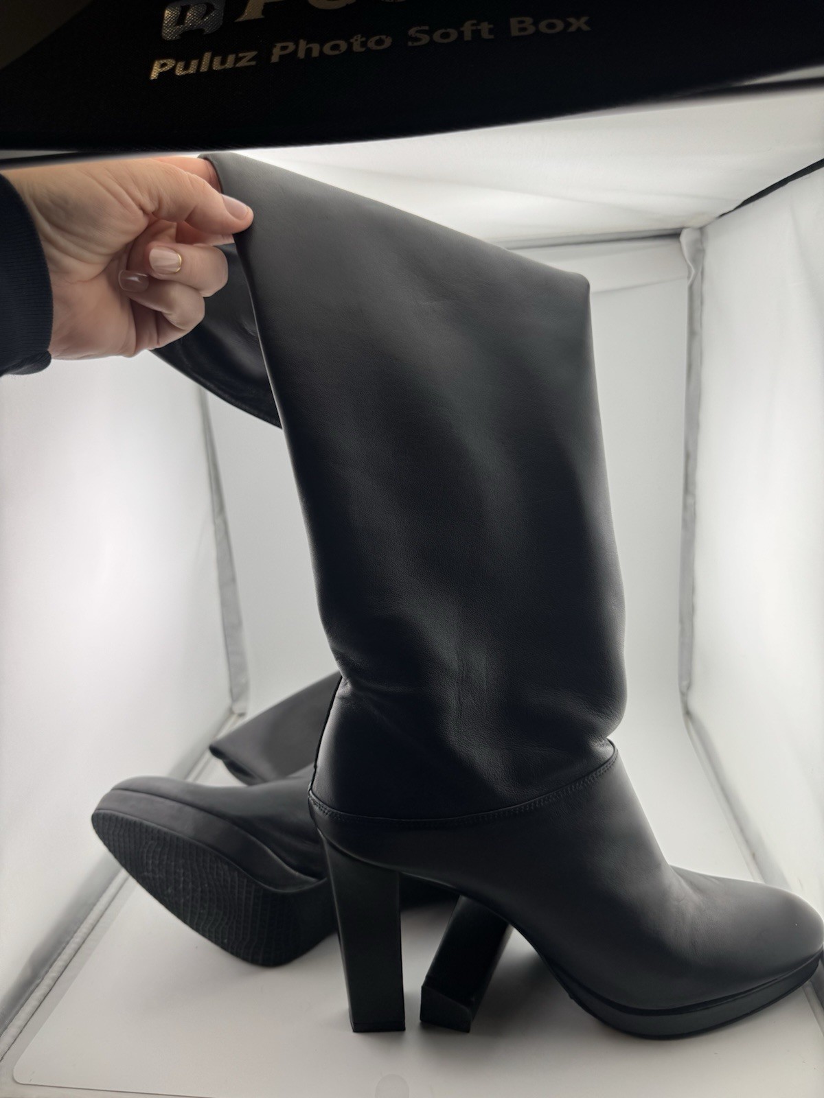 Stuart Weitzman Crushable Black Leather Knee High Pull-On Stretch Boots 8M