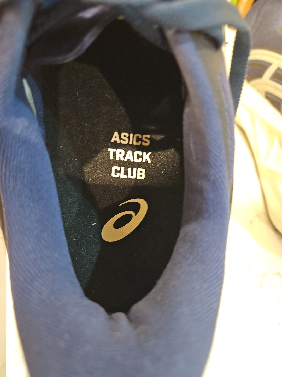 ASICS NOVABLAST 5 ASCIS TRACK CLUB INDIGO BLUE & SEAL size 10 Women’s 1012B811