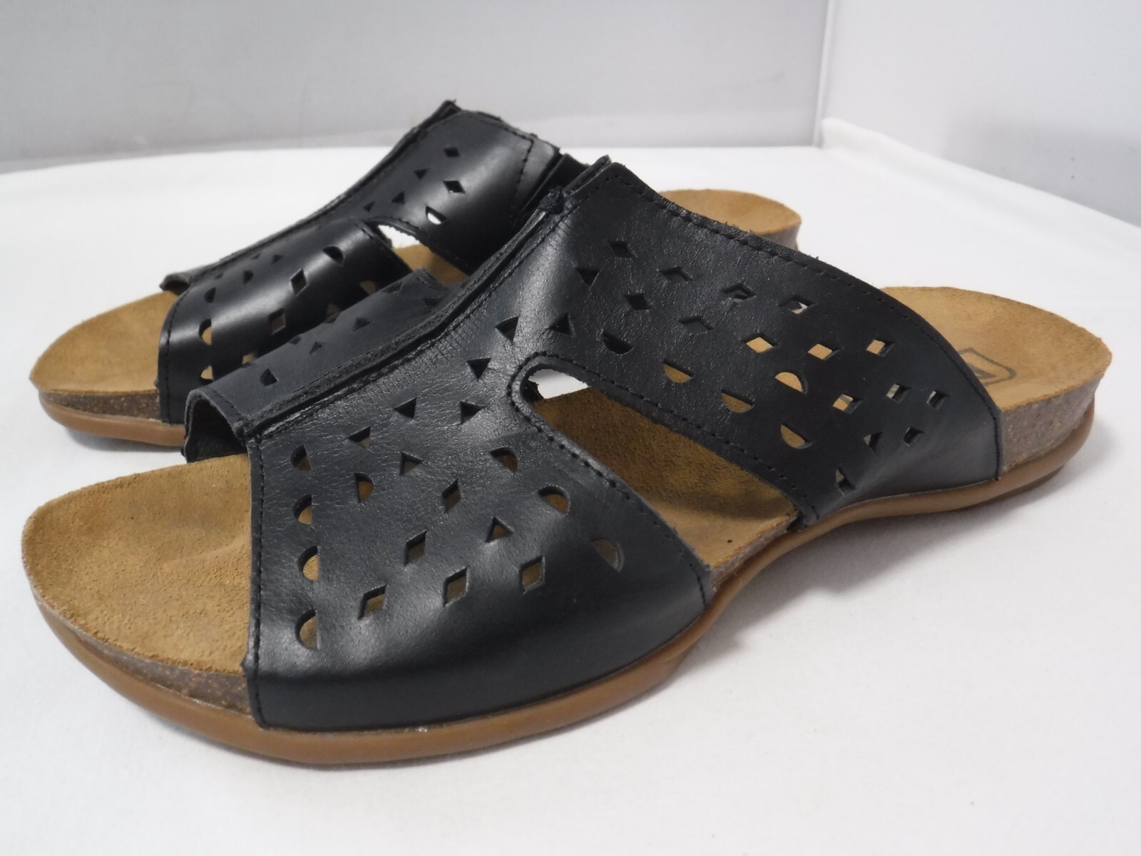 PF2 Propet Shoes Women 7.5W Fionna Black Comfort Slide Sandal Cutout Leather