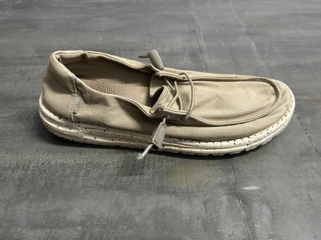 Hey Dude Wendy Women’s size 9 Grey