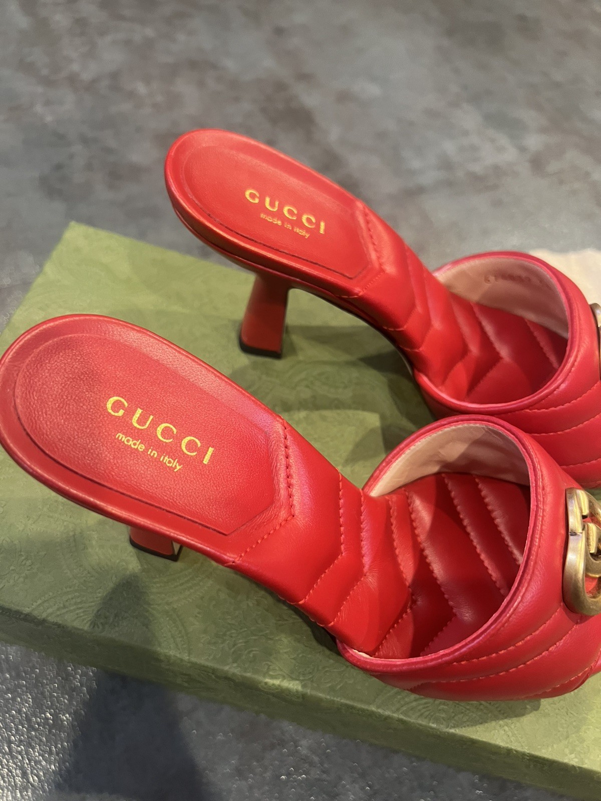 Gucci Marmont GG Quilted Leather Chevron Sandals Slides Maple Red US 6/ EUR 36