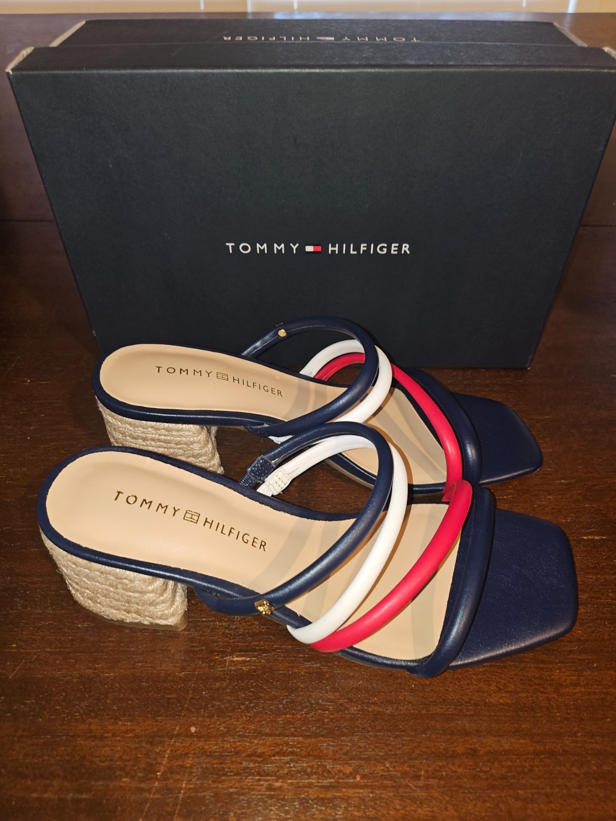 Tommy Hilfiger Cehmi Dark Blue Red White Woven Raffia Heel New in box 6 M