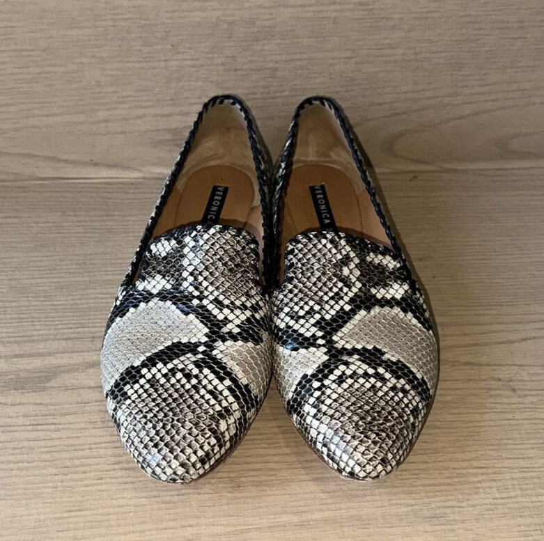 VERONICA BEARD SNAKE PRINT LEATHER SEMI ROUND TIP DETAIL CASUAL FLATS Sz 39.5M