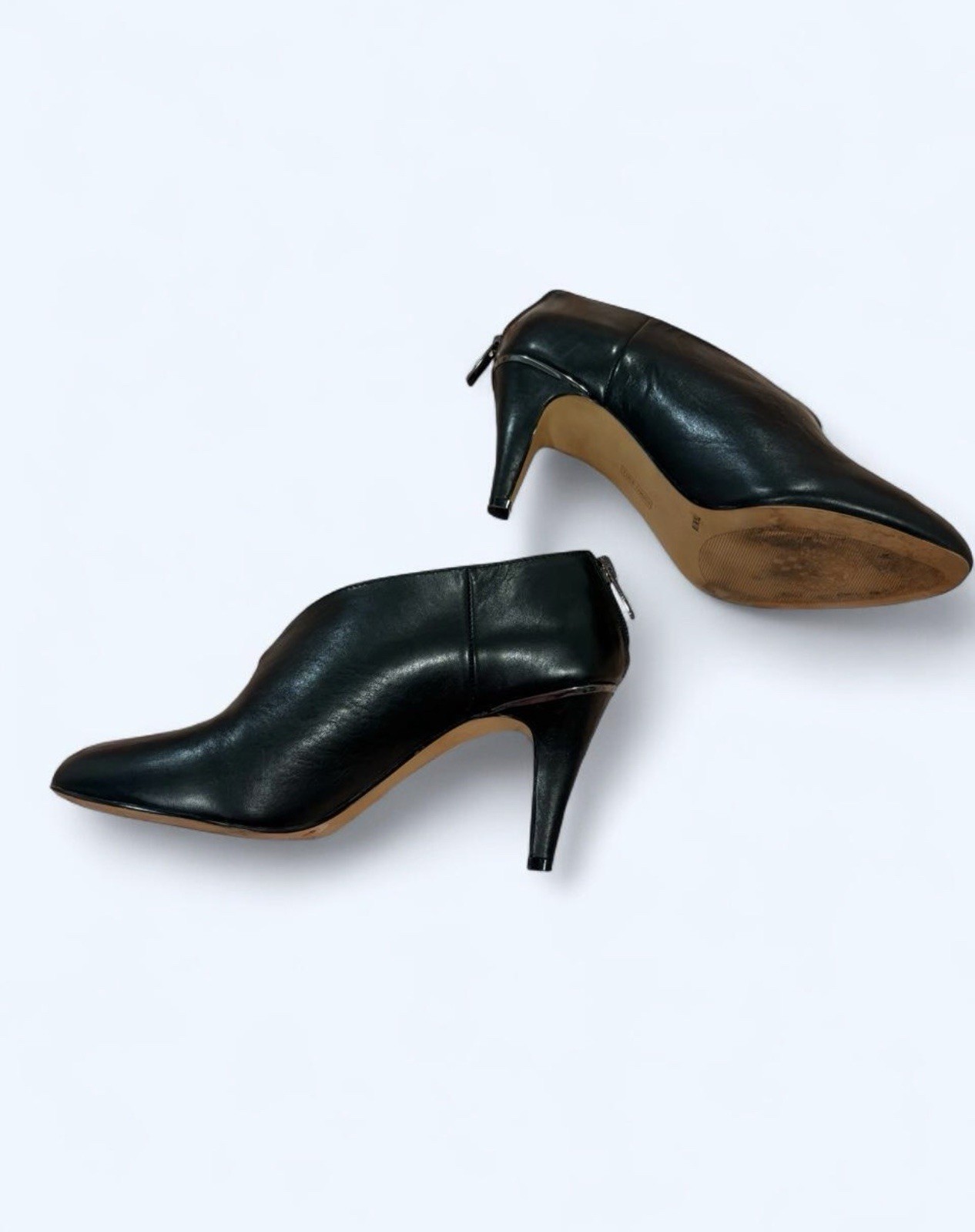 Authentic Vince Camuto Black Leather Ankle Booties /Pumps 7.5
