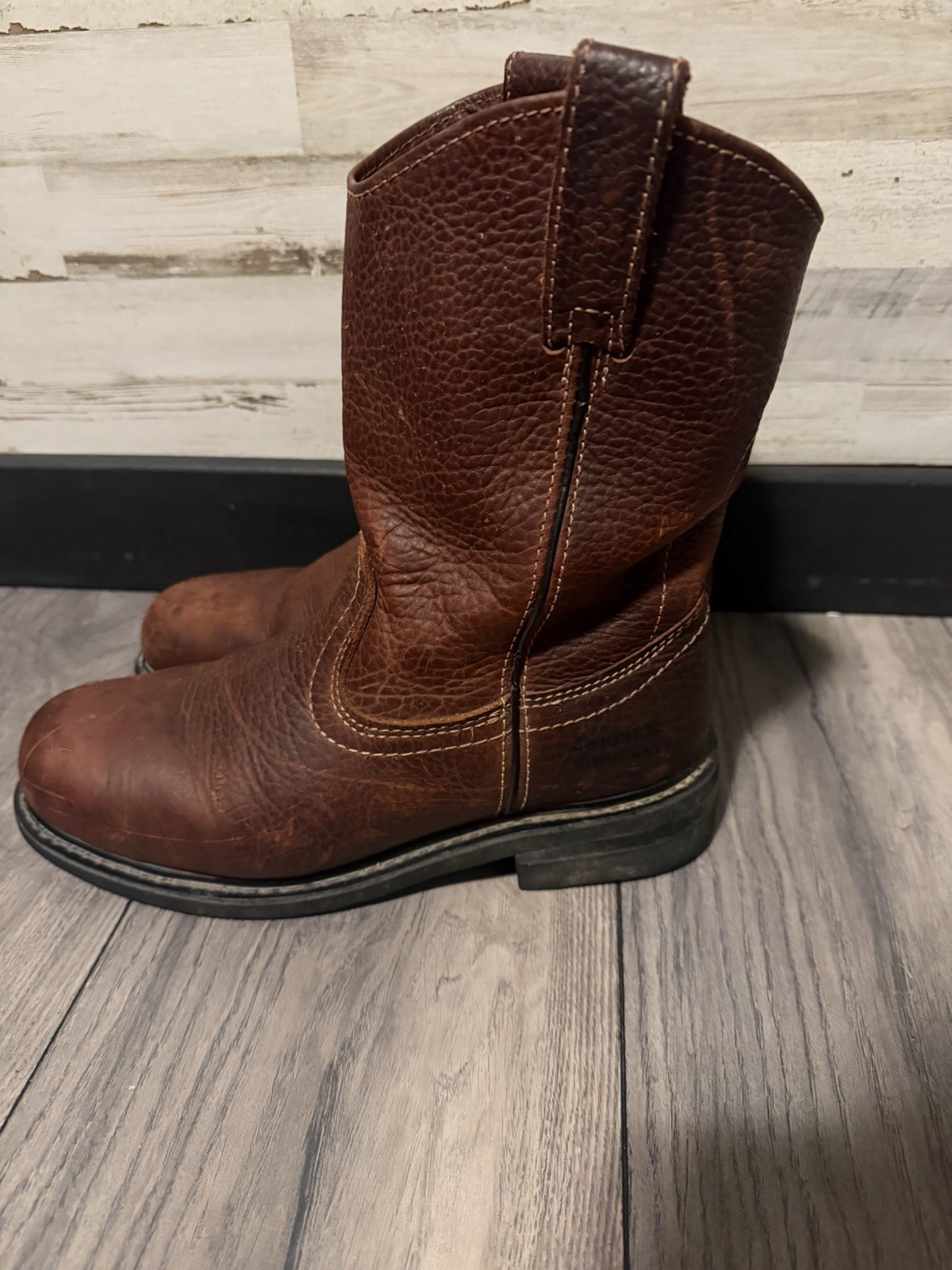 Boone & Crockett men’s Brown Leather Wellington Mid-Calf Pull-On 8.5 wide