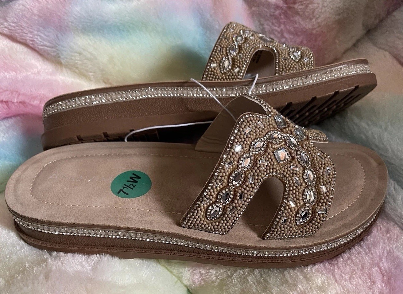 Andiamo Women’s Tan Beaded Rhinestone Slip On Slide Sandals Sz 7 1/2 W New