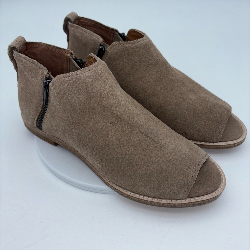 KELSI DAGGER Anthropologie Suede Ankle Boot Open Toed Taupe Flat Shoe Leather 9