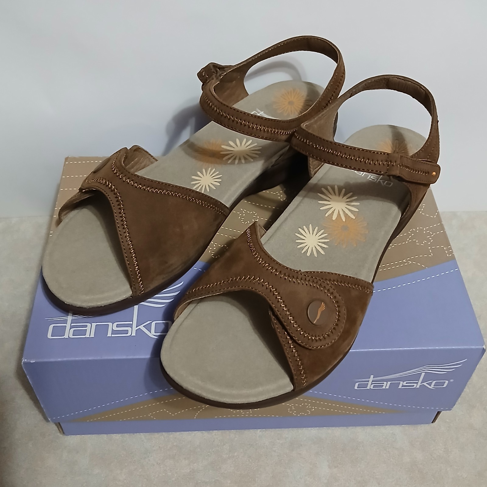 New! Dansko Iris Nubuck Leather Brown Strap Sandals Women’s Size 42 US 11.5-12