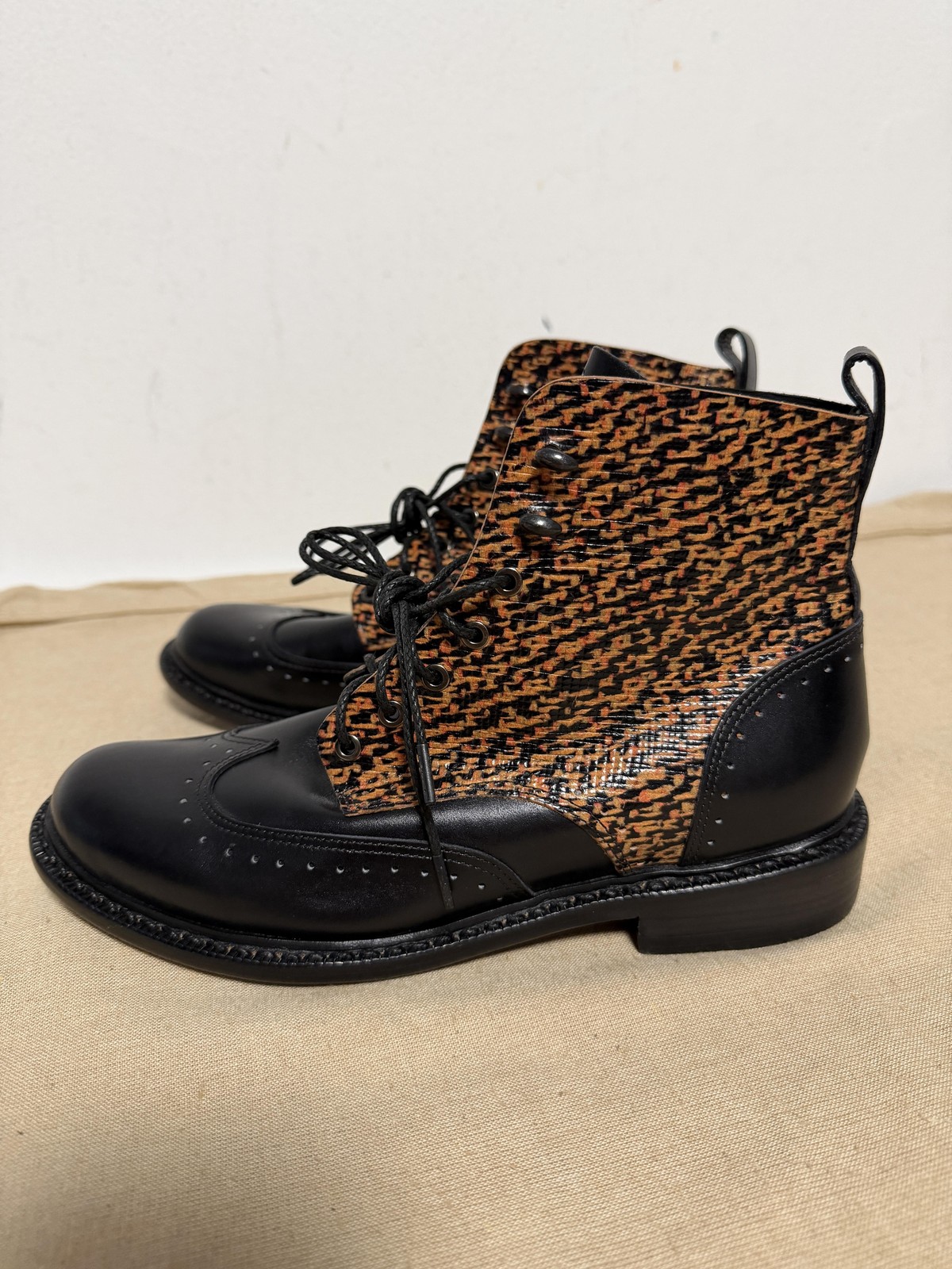 Rag & Bone Boots Womens Size 7 Black Animal Print Wingtip Leather Combat
