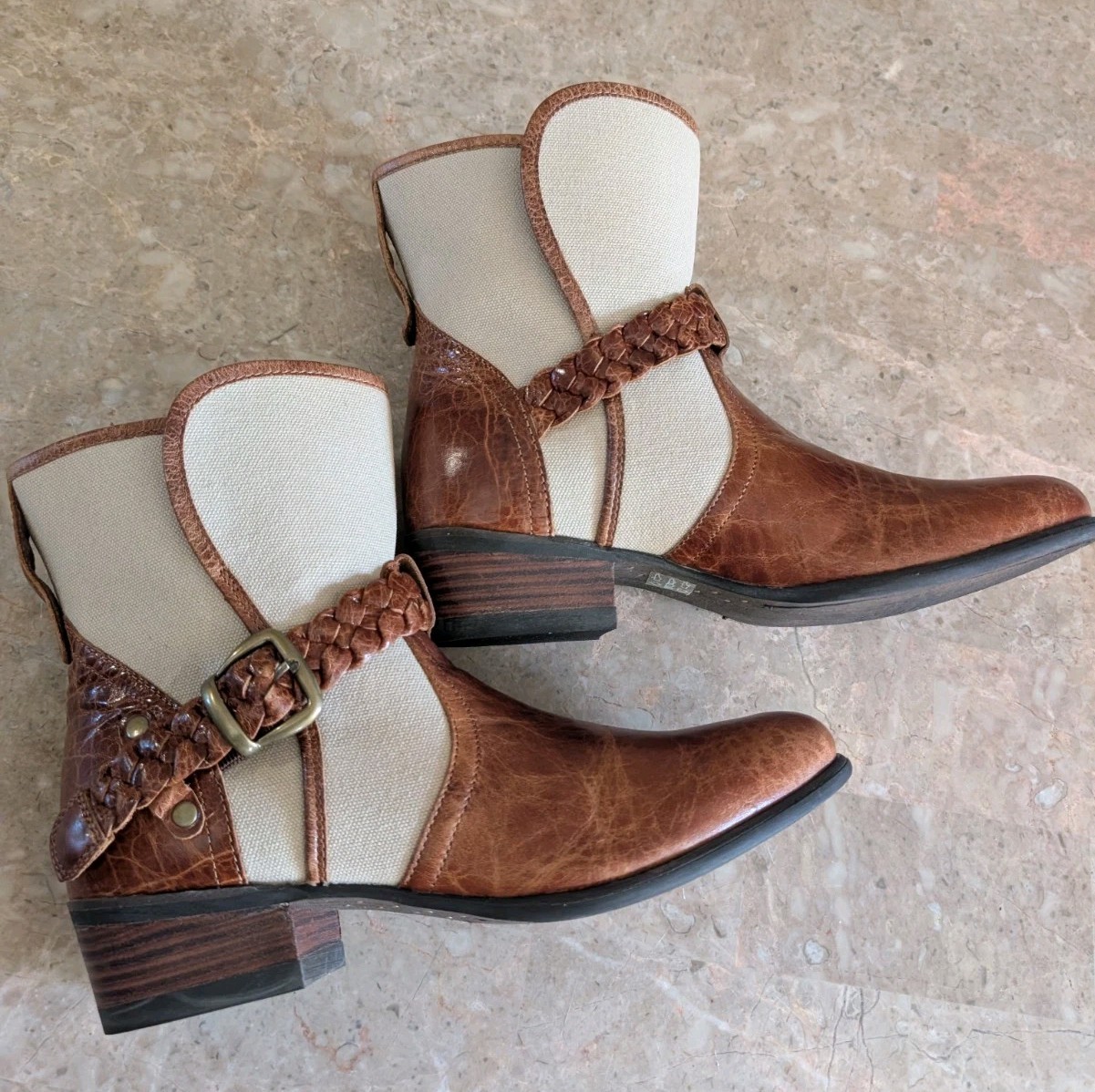 Ariat Sojourn Western Strap Ankle Cowboy Boots Beige Braided Women Size 8-B